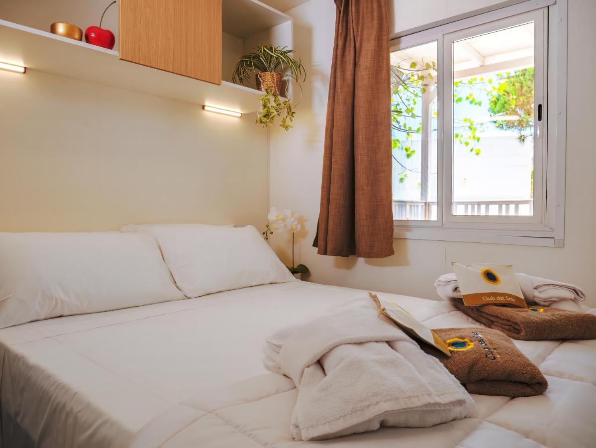 Club Del Sole Pini Boutique Resort Punta Marina Luaran gambar